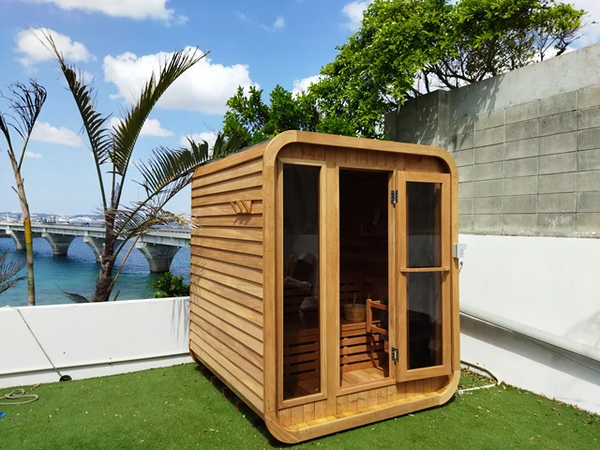 VERVE Clarity Outdoor Steam Sauna - Cedar